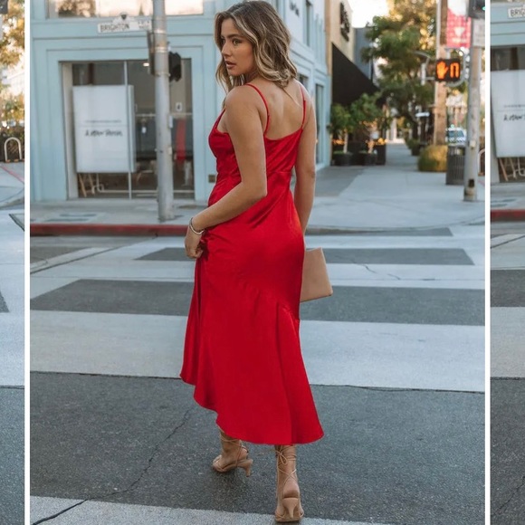 Dress - Picture 3 of 4